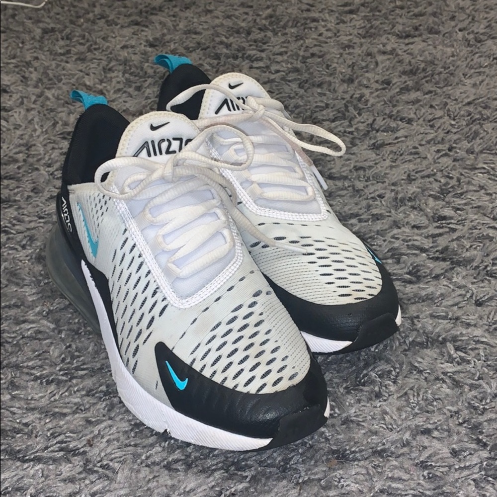 Nike 270s
